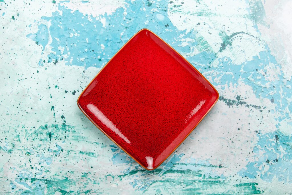 assiette rouge